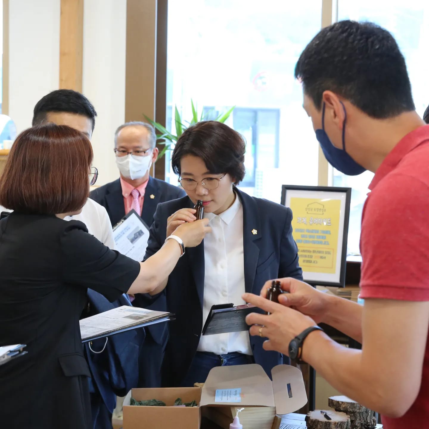 군민과 함께한 사진