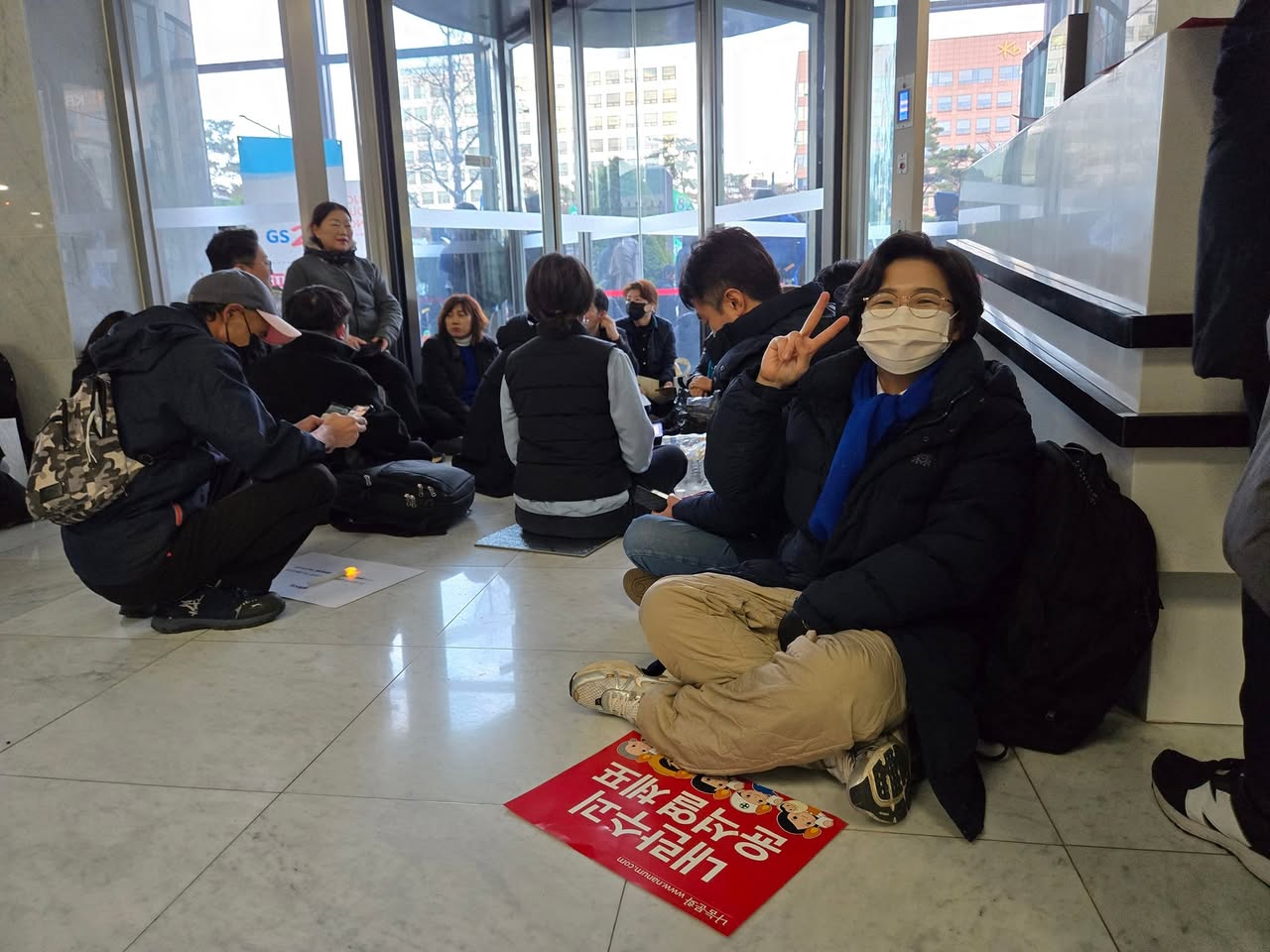 군민과 함께한 사진