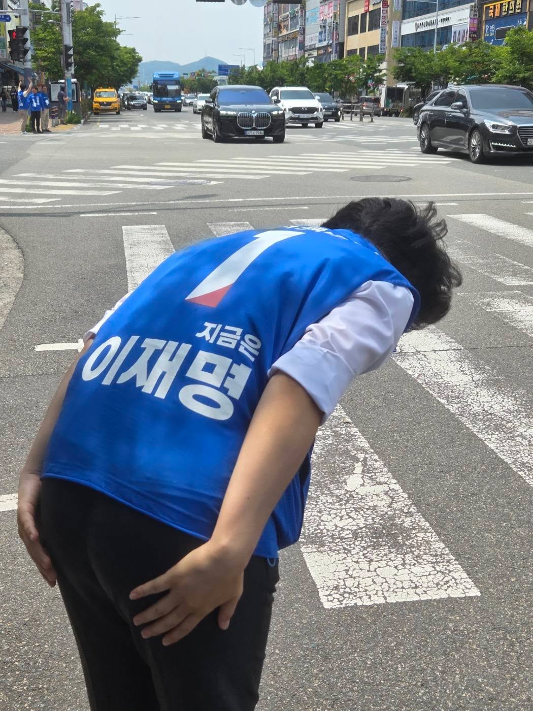 군민과 함께한 사진