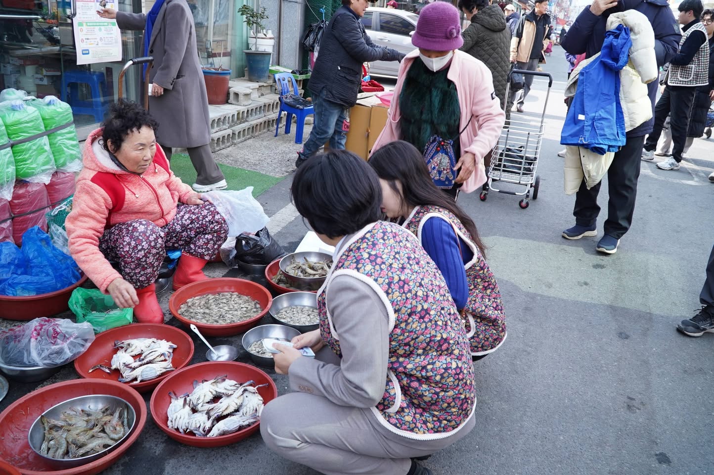 군민과 함께한 사진