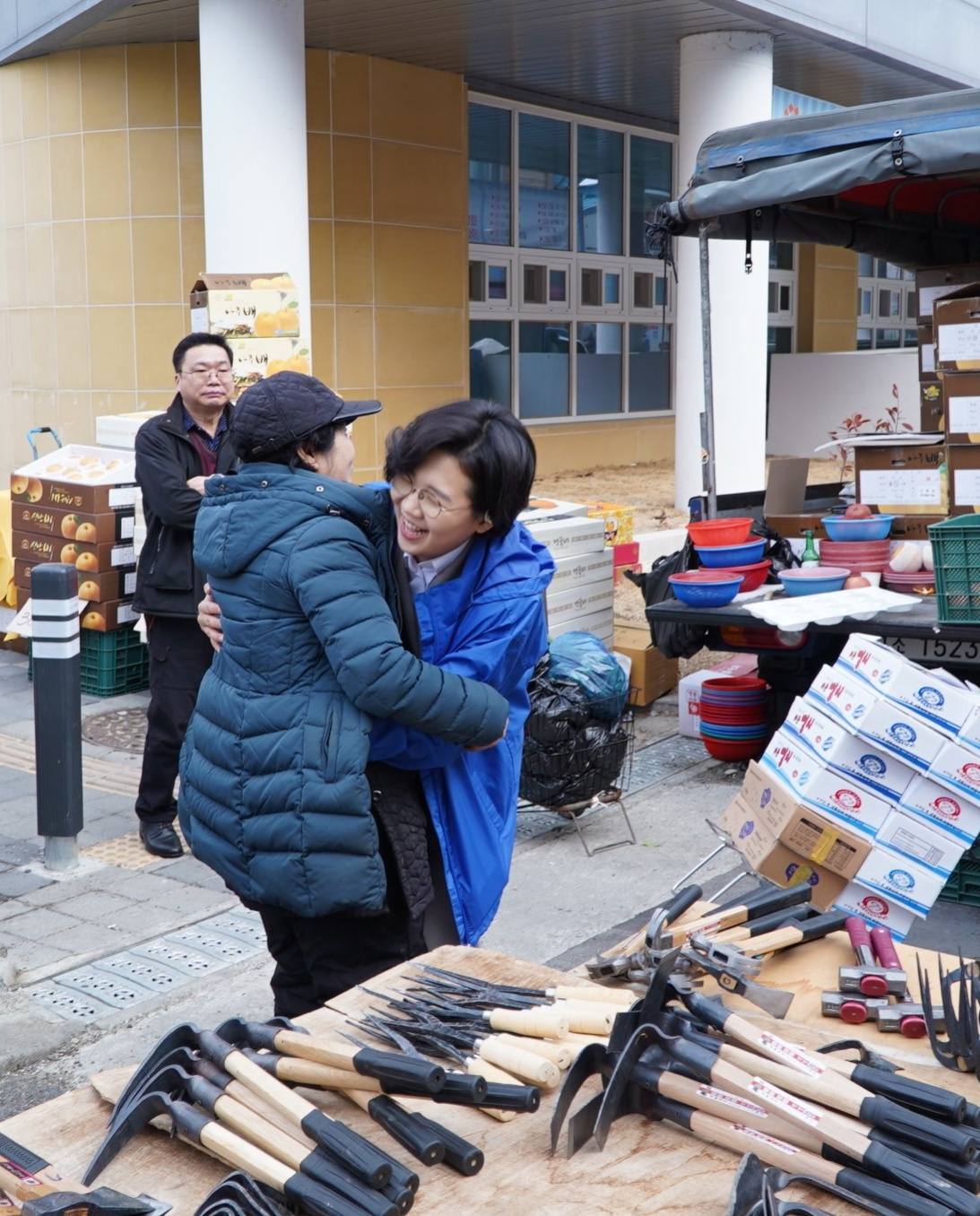 군민과 함께한 사진