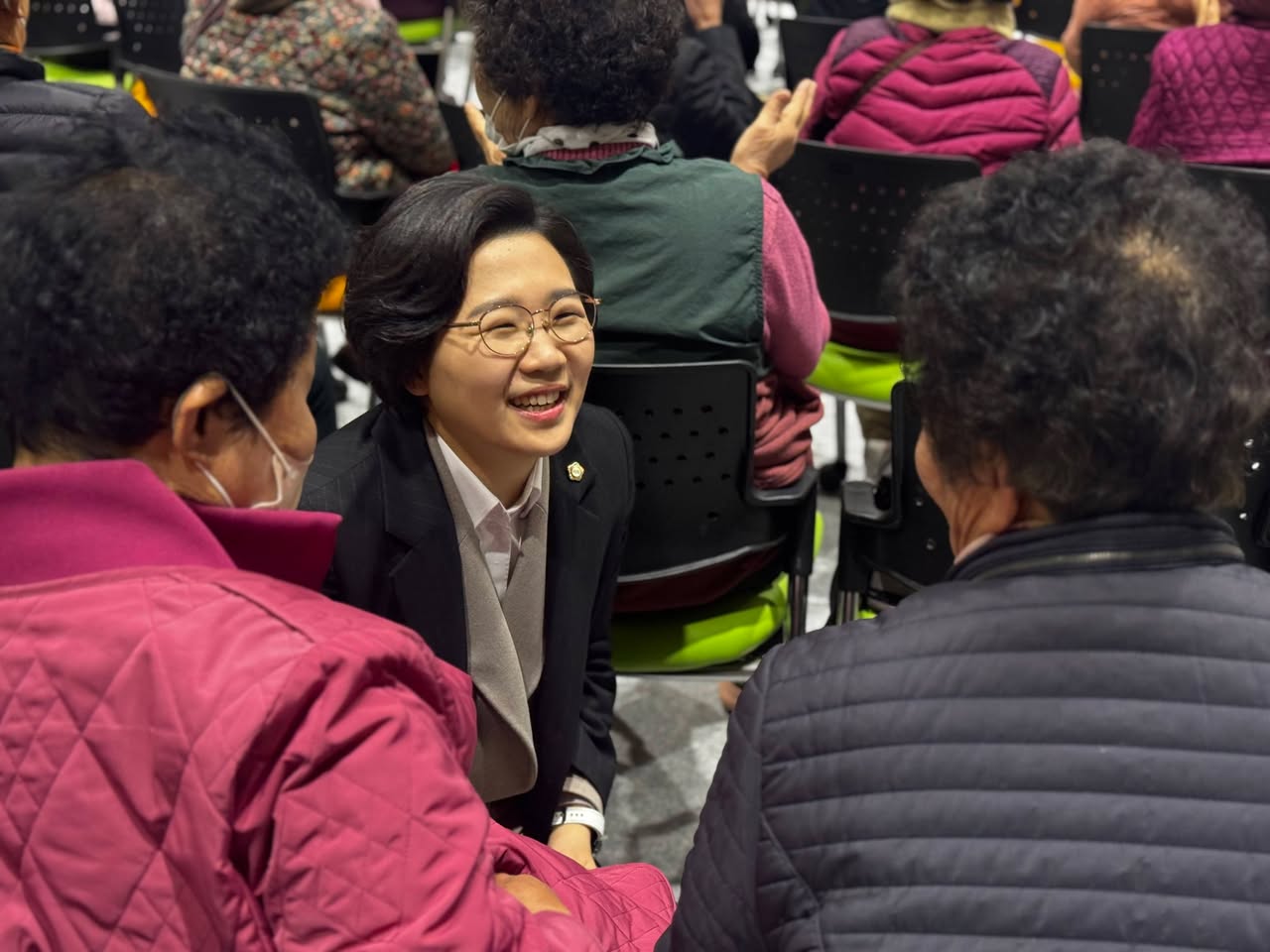 군민과 함께한 사진