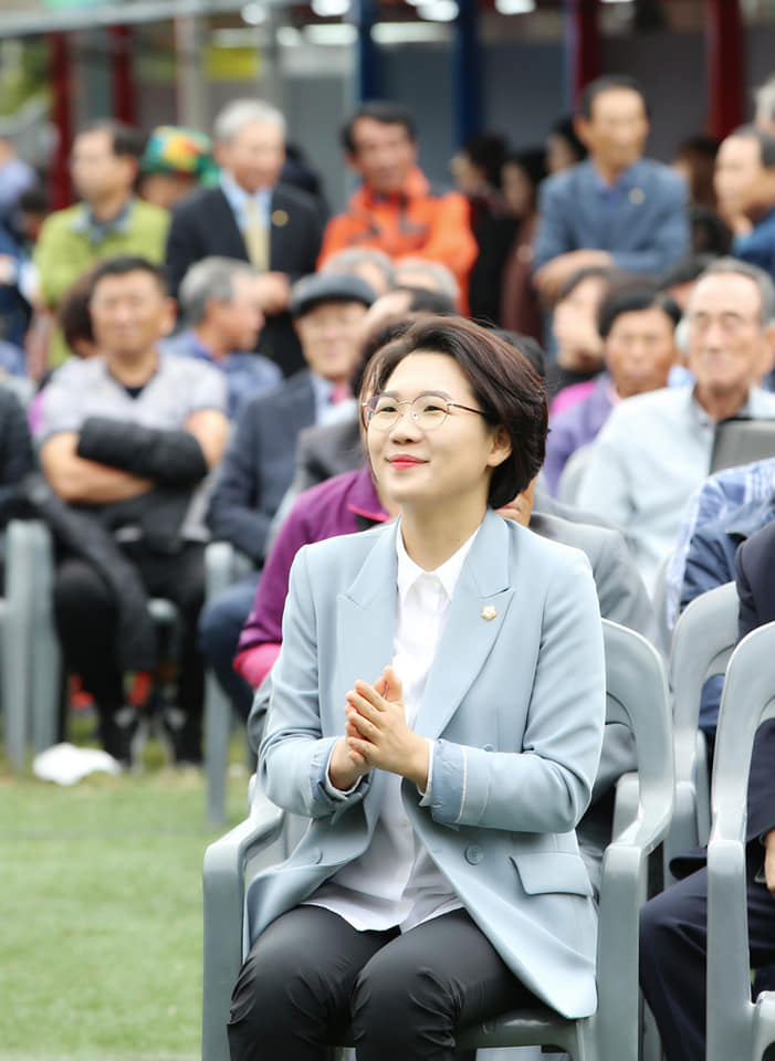 군민과 함께한 사진