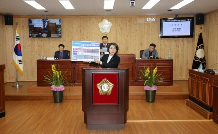 군민과 함께한 사진