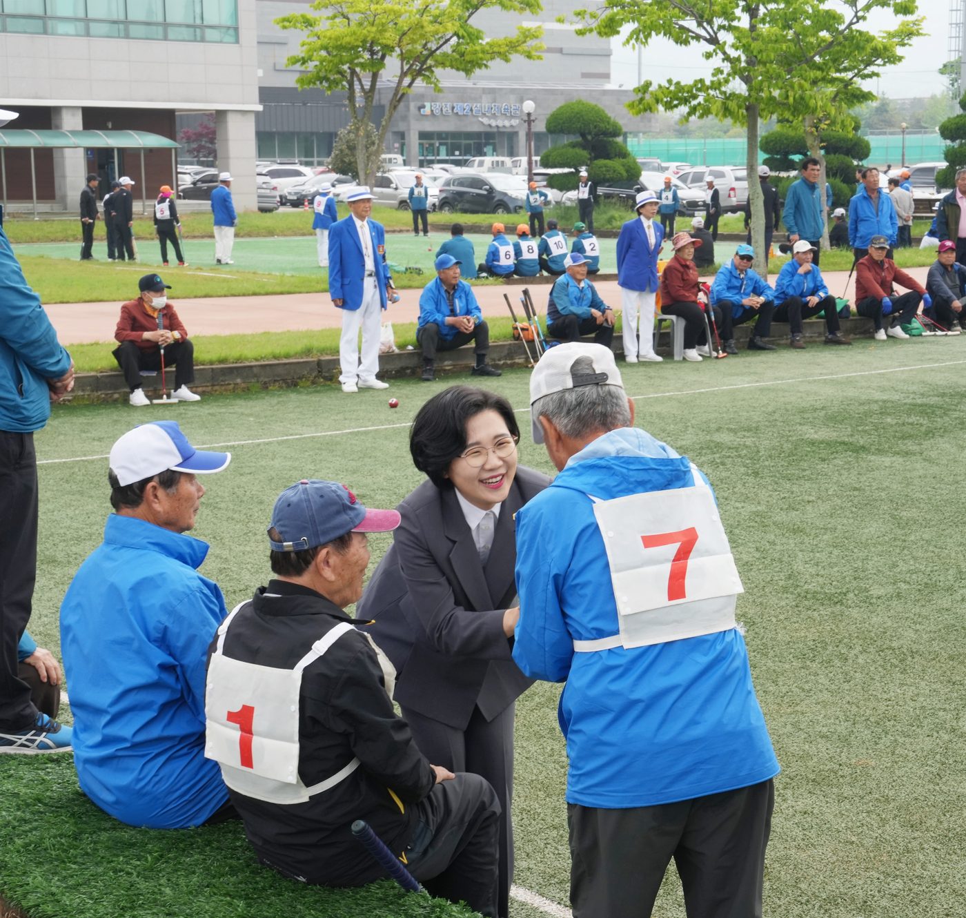 군민과 함께한 사진